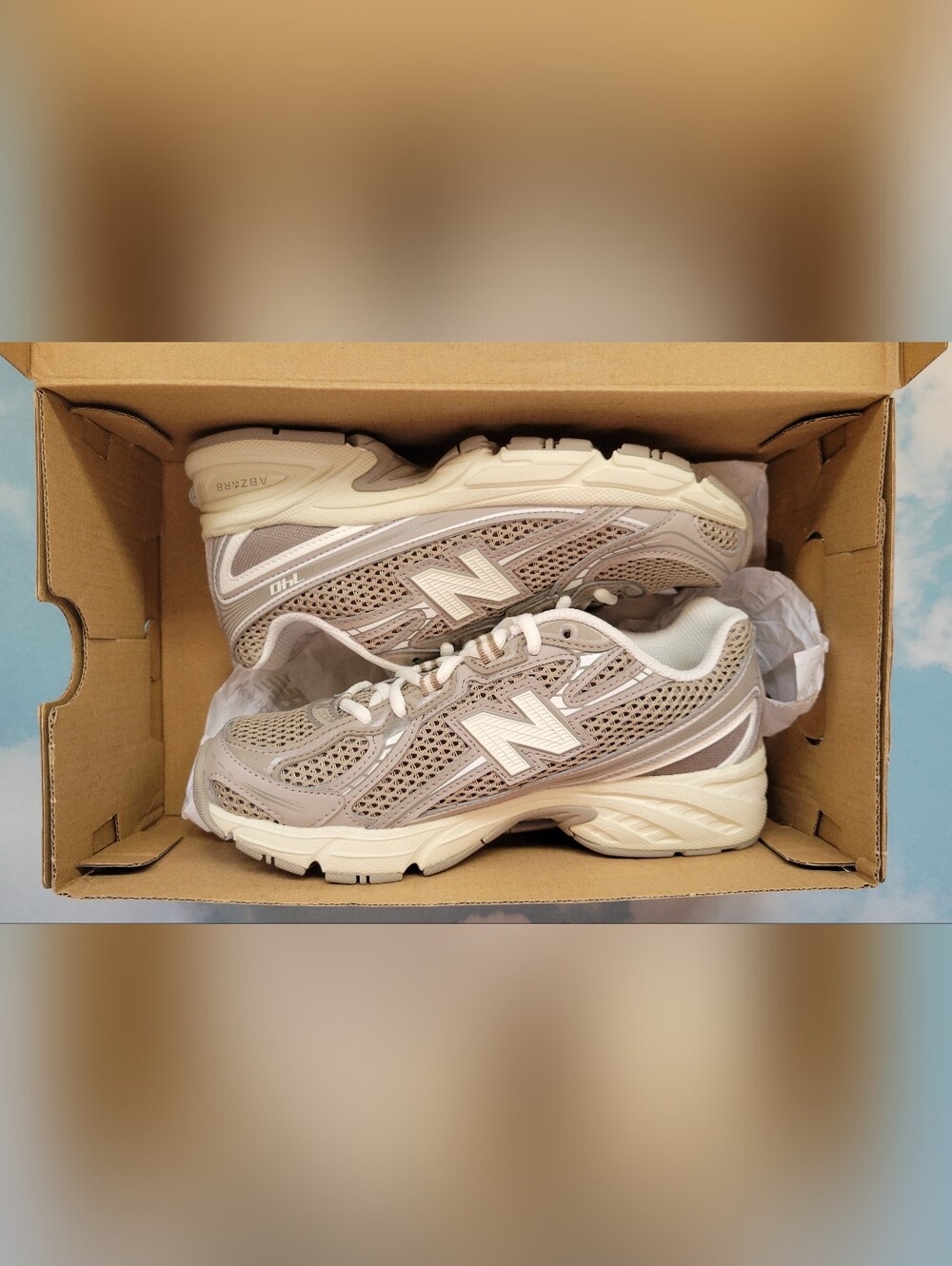 Youth 3.5 / Womens 5, New Balance 740 Bungee, Brown Beige